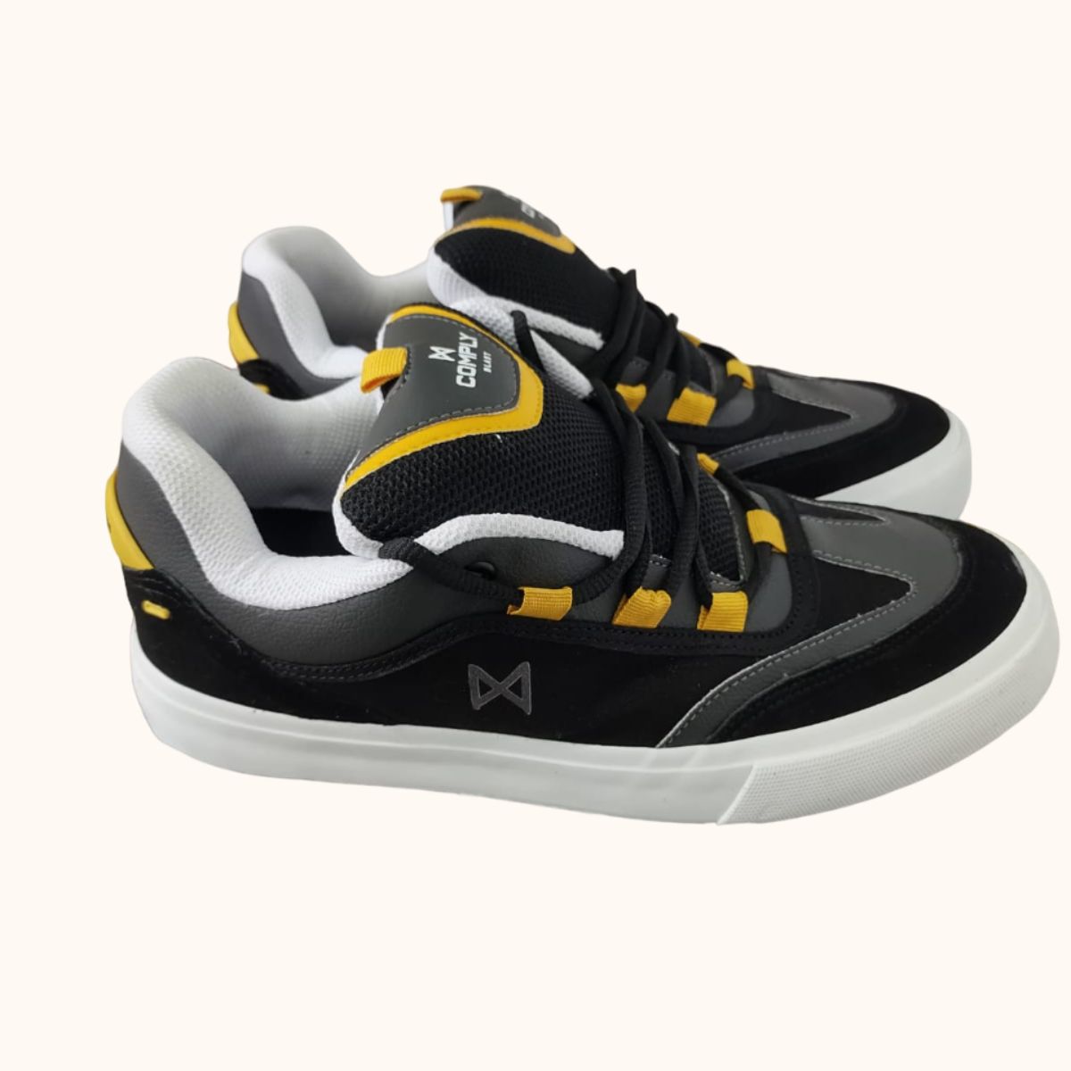 Imagens para ml e site TENIS COMPLY BLAST PRETO/AMAR/BRANCO